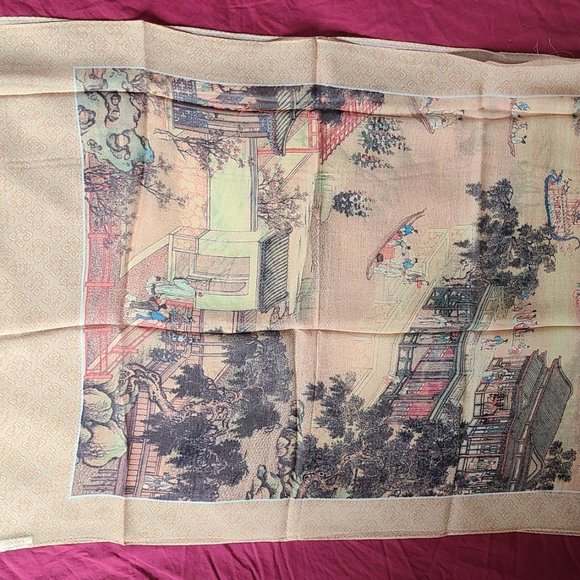 **SOLD** BEAUTIFUL BRAND NEW 100% SILK LONG SCARF - Picture 7 of 8